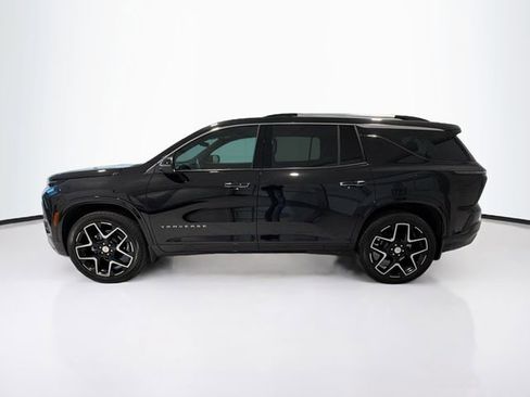 Used 2026 Chevrolet Traverse High Country w/ LPO, Floor Liner Package AWD/4WD image 4