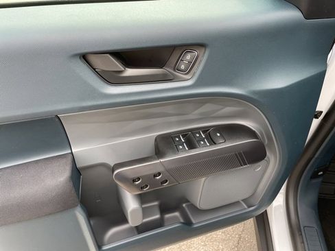 New 2026 Ford Maverick XL image 21