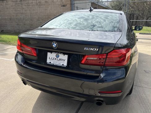 Used 2019 BMW 530i w/ Convenience Package image 10