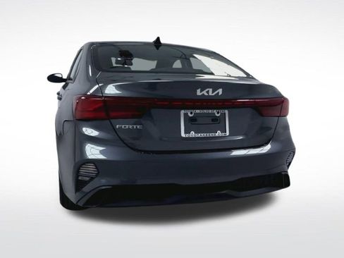 Used 2022 Kia Forte LXS FWD image 21