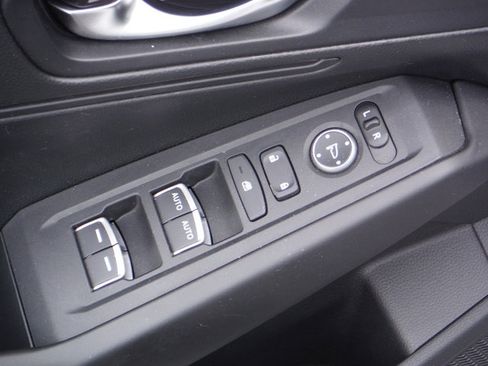 Used 2023 Honda Accord LX image 14
