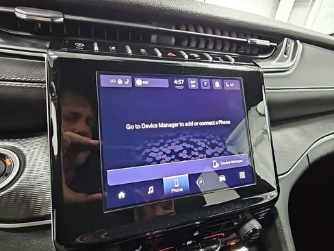 Used 2024 Jeep Grand Cherokee L Laredo image 16