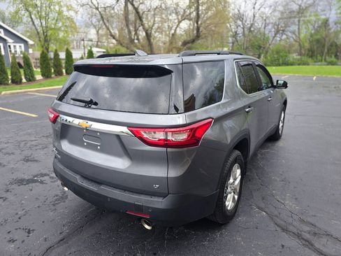 Used 2019 Chevrolet Traverse LT FWD image 9