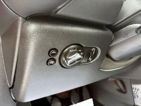 Used 2015 MINI Cooper 4-Door Hardtop image 11