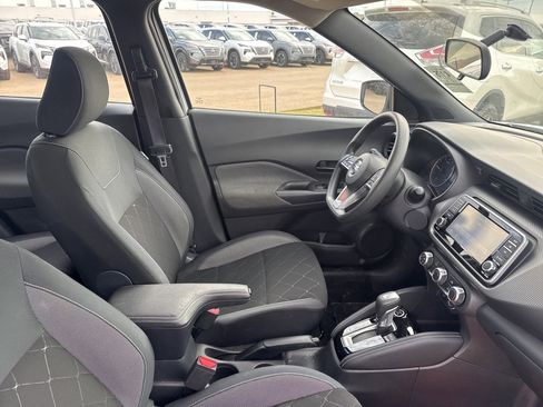 Certified 2019 Nissan Kicks S w/ Exterior Electronics Package image 13