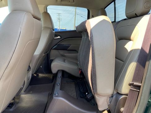 Used 2016 GMC Canyon SLT w/ Driver Alert Package AWD/4WD image 16