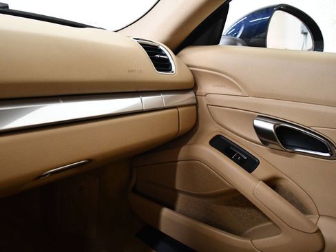 Used 2015 Porsche Cayman image 19