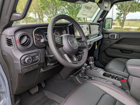 New 2026 Jeep Wrangler Unlimited Rubicon AWD/4WD image 9
