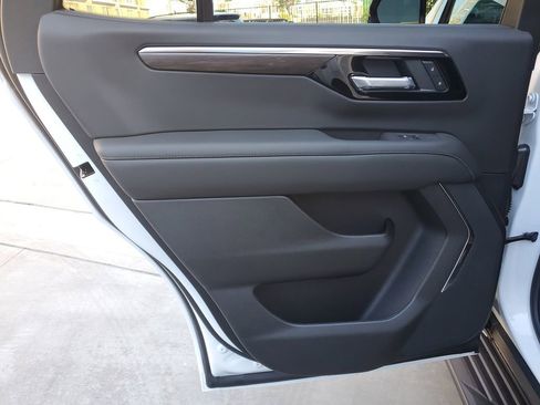 New 2026 Chevrolet Tahoe LS RWD image 18