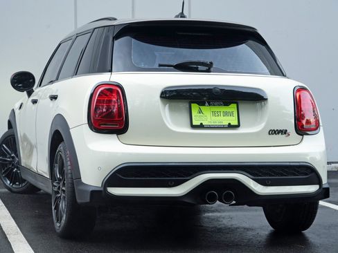 Used 2023 MINI Cooper S FWD image 5