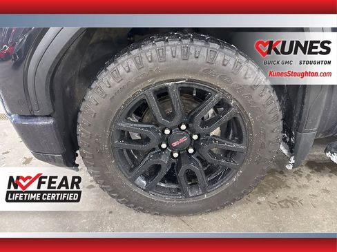 Used 2023 GMC Sierra 1500 Elevation w/ LPO, Elevation Black Package image 16