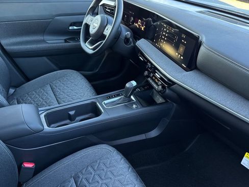 New 2026 Nissan Kicks SV w/ SV Premium Package image 13
