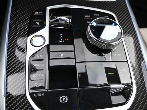 Used 2023 BMW X7 M60i w/ Executive Package image 29