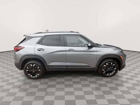 Used 2022 Chevrolet TrailBlazer LT FWD image 6