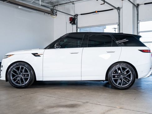Used 2024 Land Rover Range Rover Sport Dynamic SE image 8