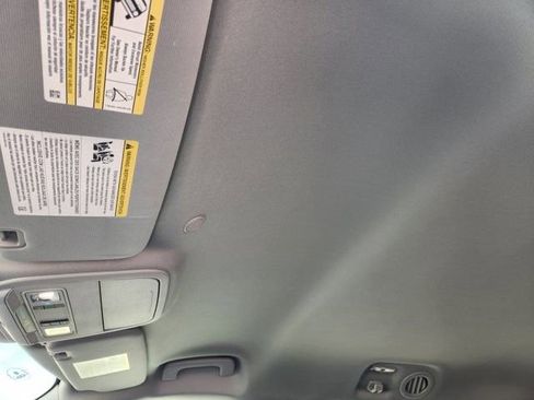 Used 2024 Ford Explorer XLT w/ Equipment Group 202A RWD image 24