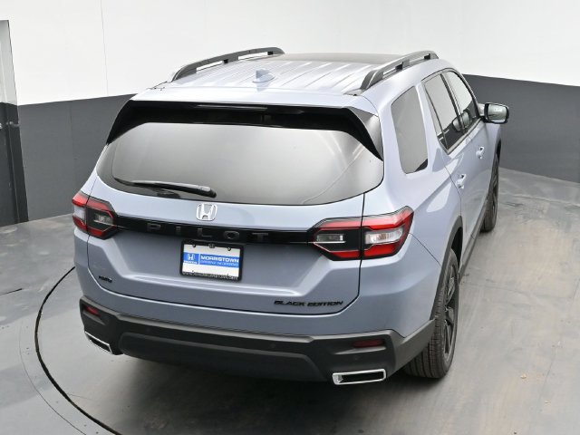Used 2025 Honda Pilot Black Edition image 42
