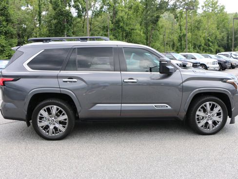 Used 2024 Toyota Sequoia Capstone AWD/4WD image 9