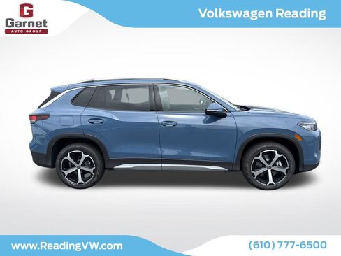 New 2025 Volkswagen Tiguan SE image 6