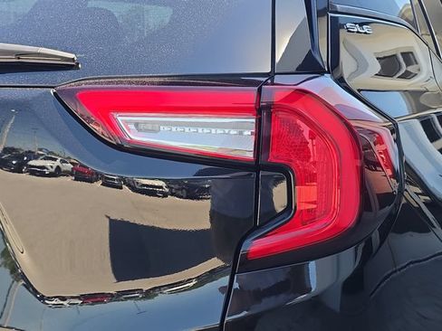Certified 2022 GMC Terrain SLE FWD image 8