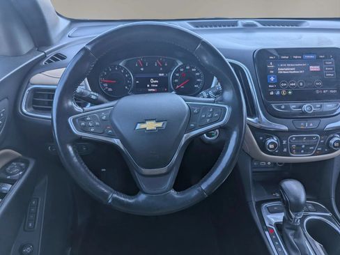 Used 2022 Chevrolet Equinox Premier AWD/4WD image 12