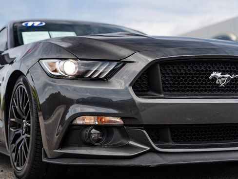 Used 2017 Ford Mustang GT w/ GT Performance Package RWD image 11