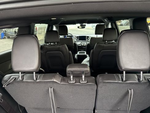 New 2026 Chrysler Pacifica Select image 23