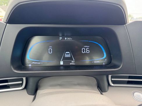Used 2026 Hyundai Elantra Sport FWD image 38
