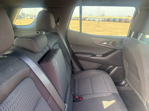 Used 2026 Chevrolet Equinox LT image 32