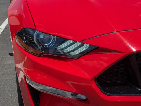 Used 2019 Ford Mustang GT RWD image 14
