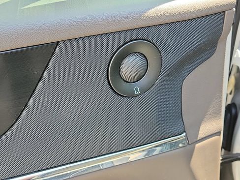 Used 2020 Lincoln Corsair Reserve w/ Elements Package FWD image 18