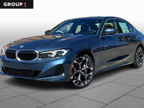 Certified 2025 BMW 330i xDrive Sedan w/ Convenience Package AWD/4WD image 1