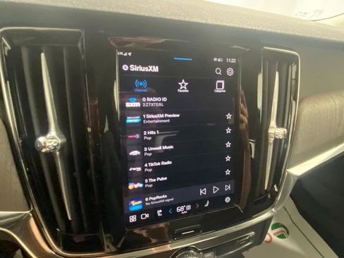 Certified 2025 Volvo S90 B6 Plus image 20