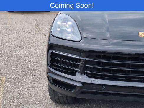 Used 2020 Porsche Cayenne AWD/4WD image 10