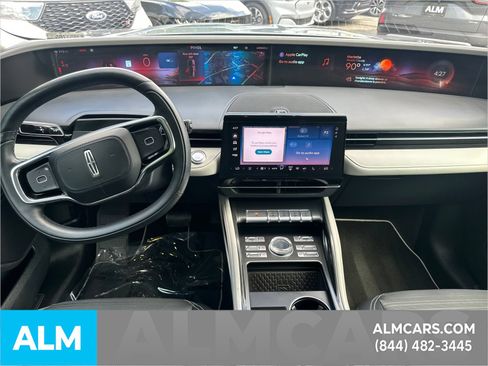 Used 2025 Lincoln Nautilus Reserve AWD/4WD image 27
