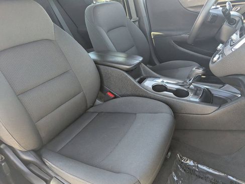 Used 2020 Chevrolet Malibu LT image 8