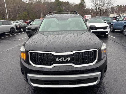 New 2025 Kia Telluride EX w/ EX Captain's Chair Package image 16