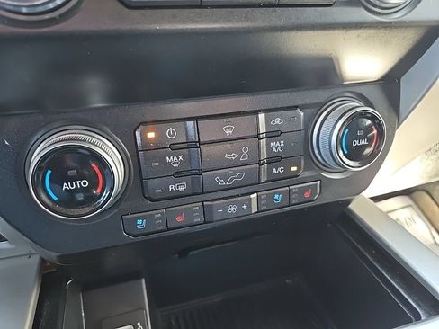 Used 2019 Ford F150 Lariat w/ Equipment Group 502A Luxury AWD/4WD image 92