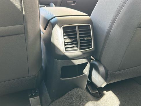 New 2025 Kia Sportage LX image 16