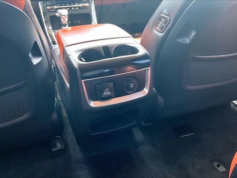 Used 2022 Kia Carnival SX Prestige FWD image 34