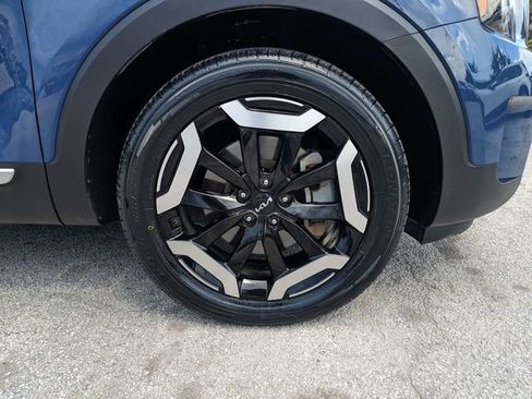 Used 2024 Kia Telluride S FWD image 11
