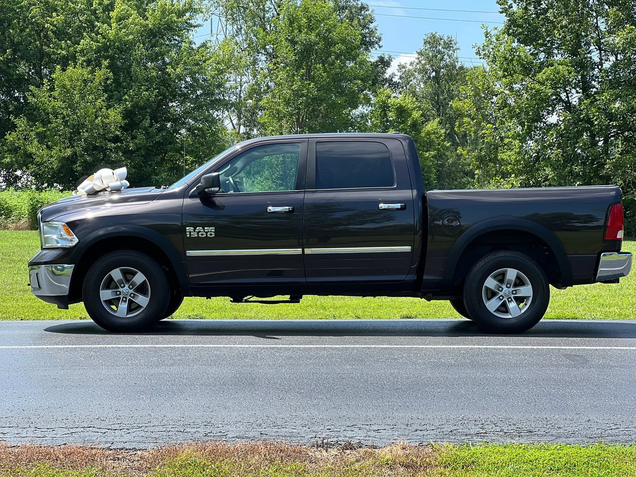 Used 2017 RAM 1500 Classic SLT w/ Luxury Group AWD/4WD image 8
