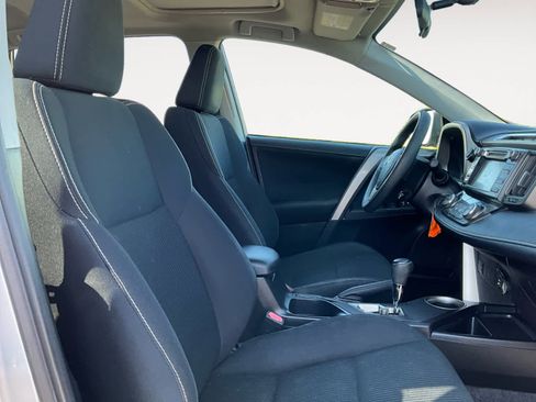 Used 2015 Toyota RAV4 XLE image 17