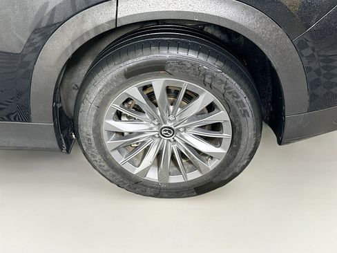 Used 2024 MAZDA CX-90 Plug-In Hybrid w/ Preferred AWD/4WD image 11