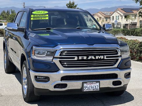 Used 2019 RAM 1500 Laramie AWD/4WD image 2