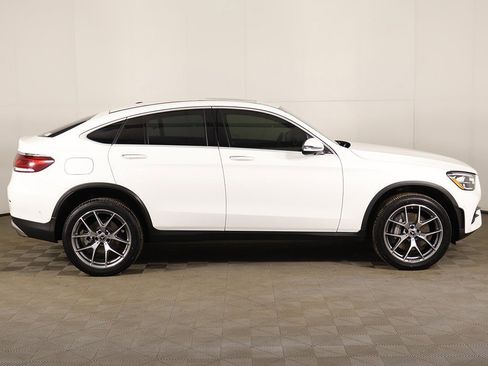 Used 2023 Mercedes-Benz GLC 300 4MATIC Coupe image 18