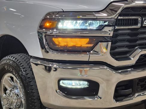Used 2025 RAM 2500 Tradesman AWD/4WD image 9