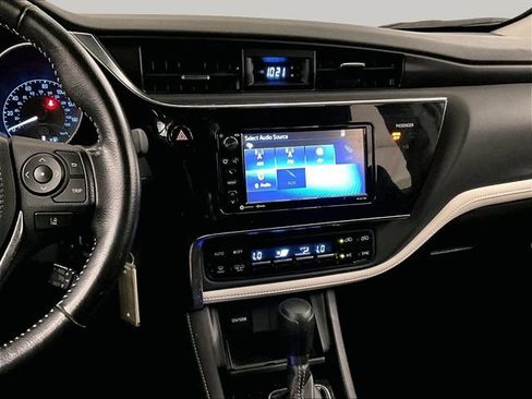 Used 2017 Toyota Corolla iM w/ Carpet Mat Package FWD image 6