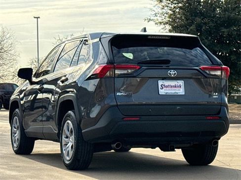 Used 2023 Toyota RAV4 LE image 6