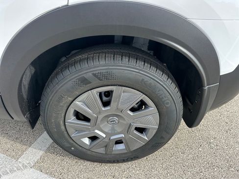 New 2026 Nissan Kicks S image 36